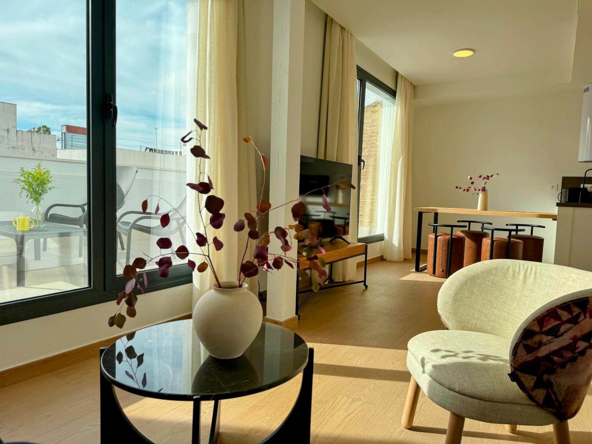 Redes Royale Apartments By Misterhost Севиля Екстериор снимка