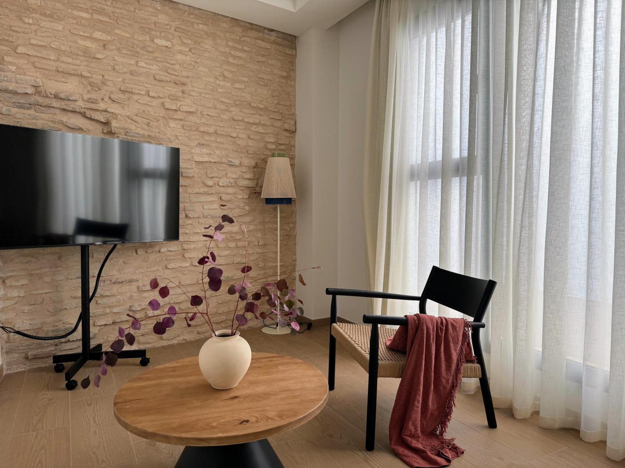 Redes Royale Apartments By Misterhost Севиля Екстериор снимка