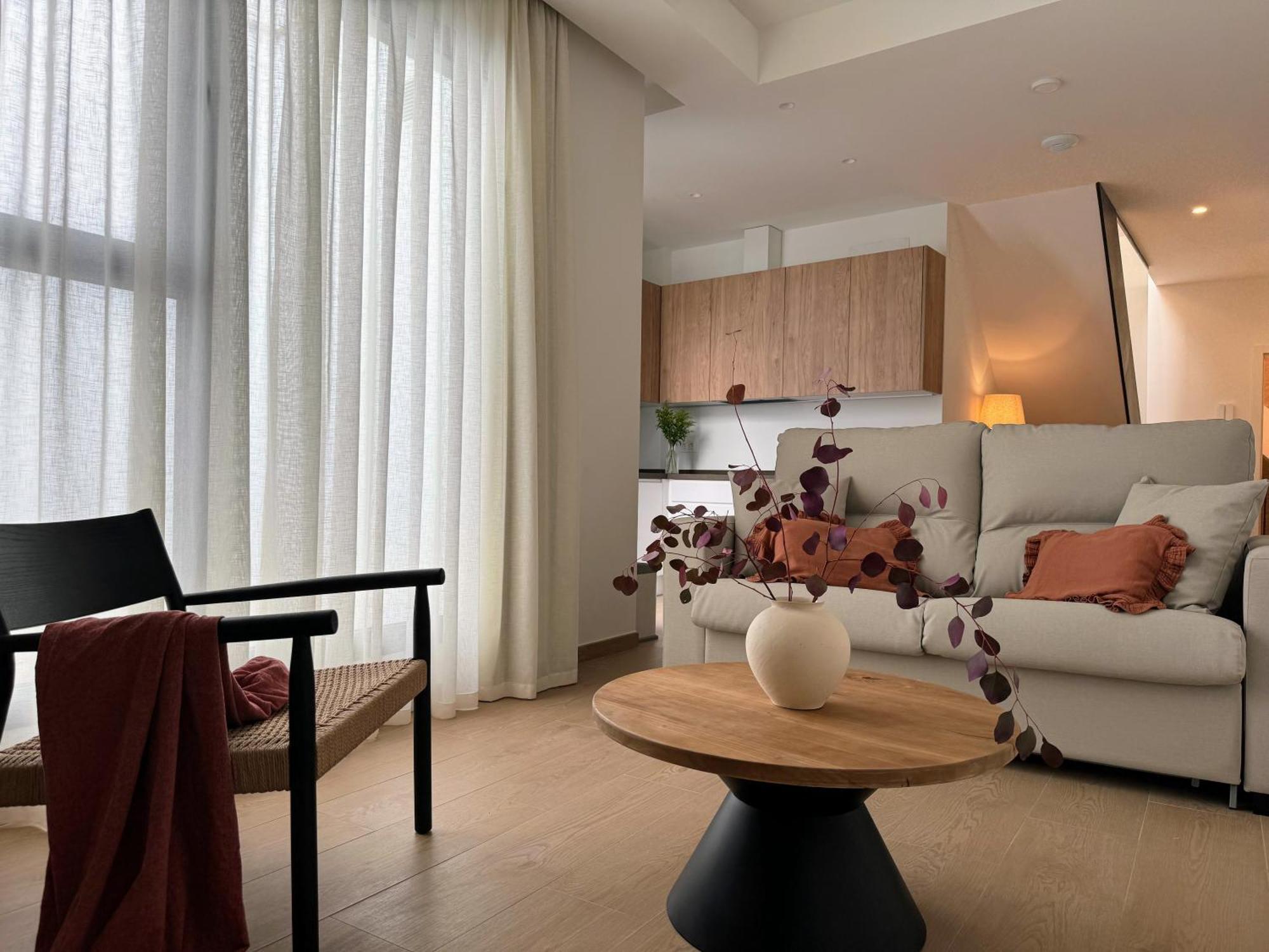Redes Royale Apartments By Misterhost Севиля Екстериор снимка