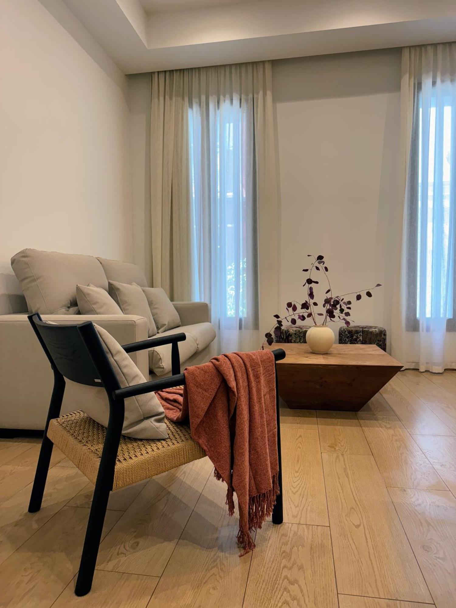 Redes Royale Apartments By Misterhost Севиля Екстериор снимка